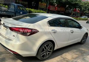 Xe Kia Cerato 2.0 AT 2018