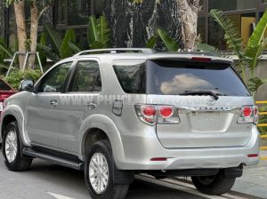 Xe Toyota Fortuner 2.7V 4x2 AT 2013