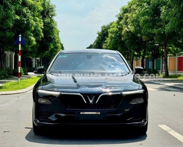 VinFast Lux A 2.0 Tiêu chuẩn 2022