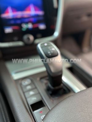 Xe VinFast Lux SA 2.0 Premium 2.0 AT 2019