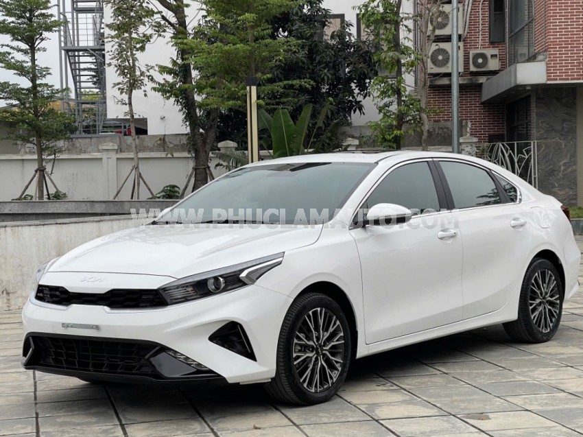 Kia K3 Luxury 1.6 AT 2024