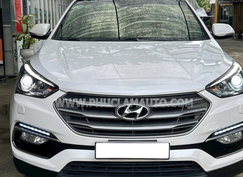 Hyundai SantaFe 2.4L 4WD 2016