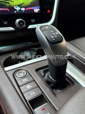 Xe VinFast Lux SA 2.0 Premium 2.0 AT 2020