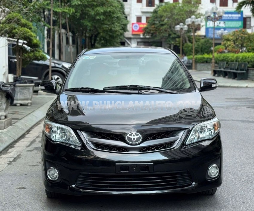 Toyota Corolla altis 2.0V 2011