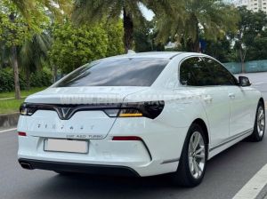 Xe VinFast Lux A 2.0 Base 2.0 AT 2021