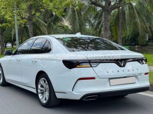 Xe VinFast Lux A 2.0 Base 2.0 AT 2021