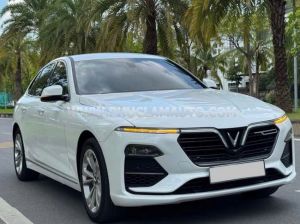 Xe VinFast Lux A 2.0 Base 2.0 AT 2021