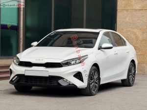 Xe Kia K3 Premium 2.0 AT 2024