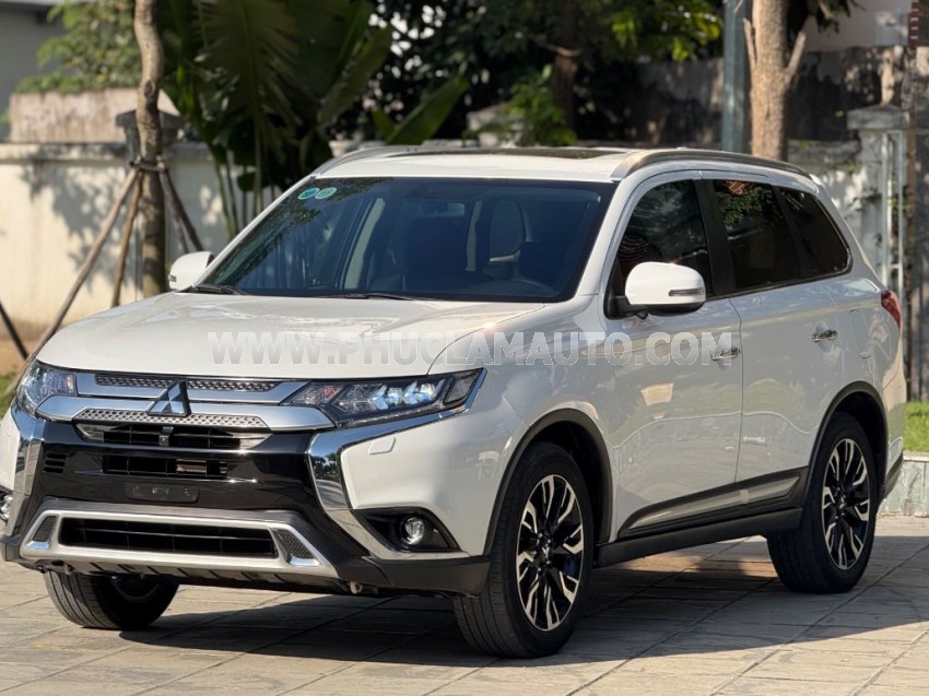 Mitsubishi Outlander Premium 2.0 CVT 2021