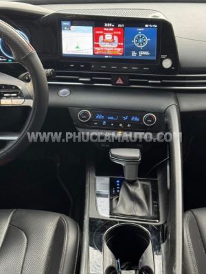 Xe Hyundai Elantra 1.6 AT Đặc biệt 2024