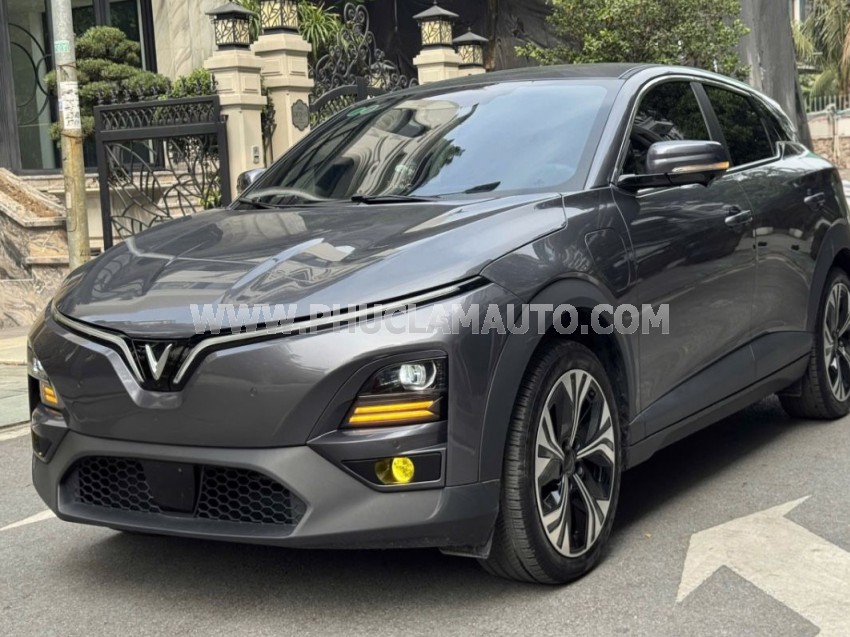 VinFast VF6 Plus 2025