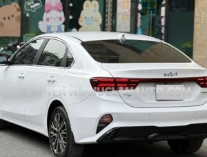 Xe Kia K3 Premium 2.0 AT 2024