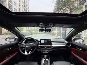 Xe Kia K3 Premium 2.0 AT 2024