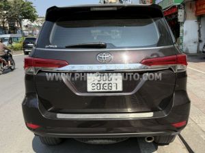 Xe Toyota Fortuner 2.7V 4x2 AT 2017
