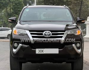 Xe Toyota Fortuner 2.7V 4x2 AT 2017