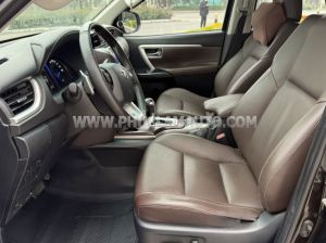 Xe Toyota Fortuner 2.7V 4x2 AT 2017