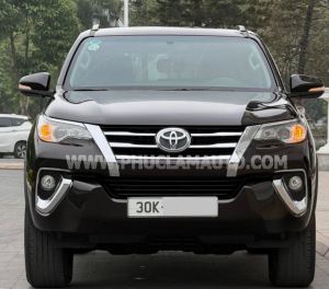Xe Toyota Fortuner 2.7V 4x2 AT 2017