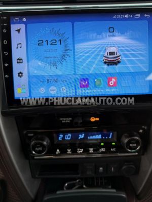 Xe Toyota Fortuner 2.7V 4x2 AT 2017