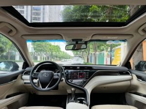 Xe Toyota Camry 2.5Q 2021