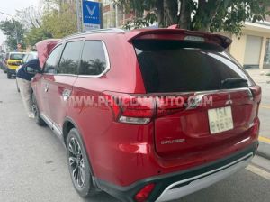 Xe Mitsubishi Outlander 2.0 CVT 2020