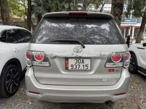 Xe Toyota Fortuner 2.7V 4x4 AT 2015