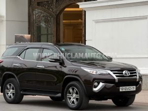 Xe Toyota Fortuner 2.7V 4x2 AT 2017