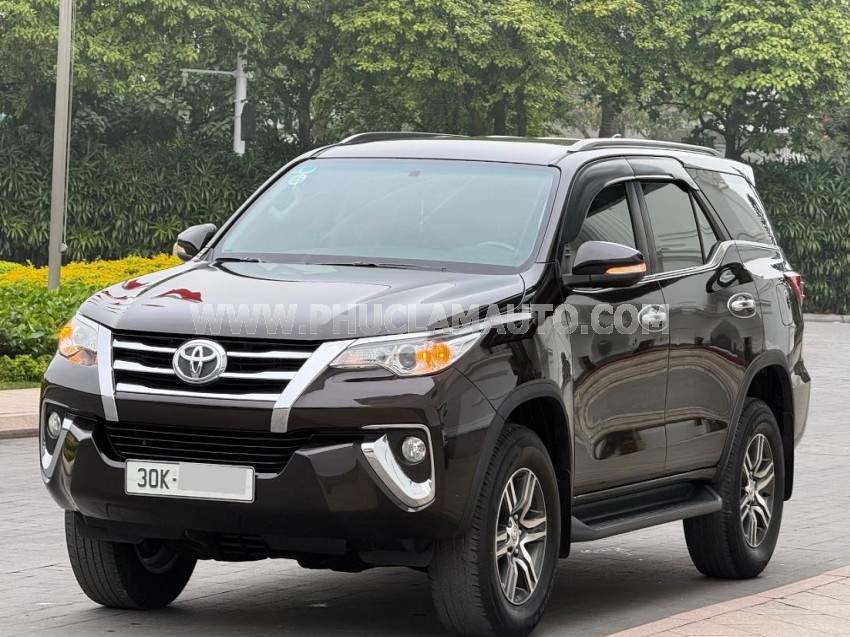 Toyota Fortuner 2.7V 4x2 AT 2017