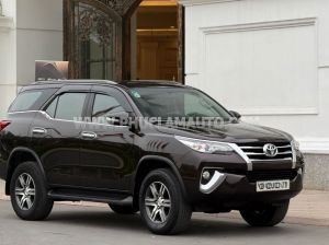 Xe Toyota Fortuner 2.7V 4x2 AT 2017