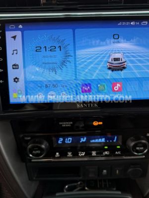 Xe Toyota Fortuner 2.7V 4x2 AT 2017