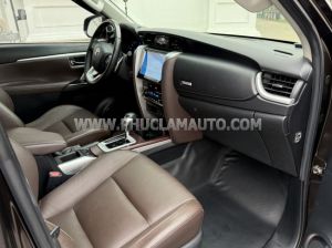 Xe Toyota Fortuner 2.7V 4x2 AT 2017