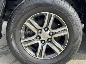 Xe Toyota Fortuner 2.7V 4x2 AT 2016