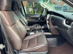 Xe Toyota Fortuner 2.7V 4x2 AT 2016