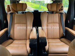 Xe Lexus LM 300h 2021