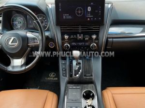 Xe Lexus LM 300h 2021