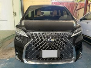 Xe Lexus LM 300h 2021