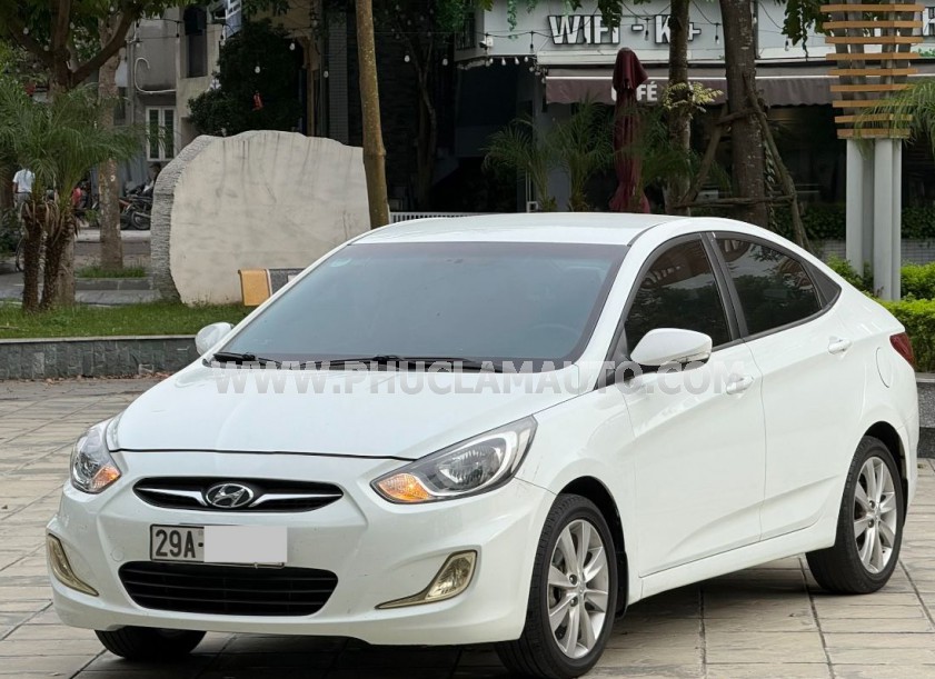 Hyundai Accent 1.4 AT 2011