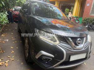 Xe Nissan X trail 2.0 2WD Premium 2018