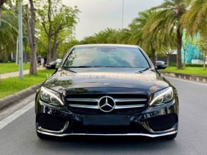 Xe Mercedes Benz C300 AMG 2017