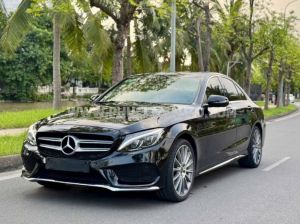 Xe Mercedes Benz C300 AMG 2017