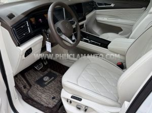 Xe Volkswagen Viloran Luxury 2024