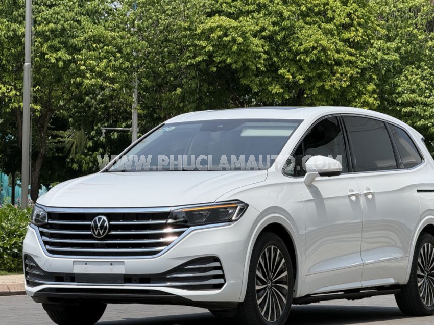 Volkswagen Viloran Luxury 2024