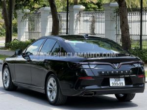 Xe VinFast Lux A 2.0 Tiêu chuẩn 2022