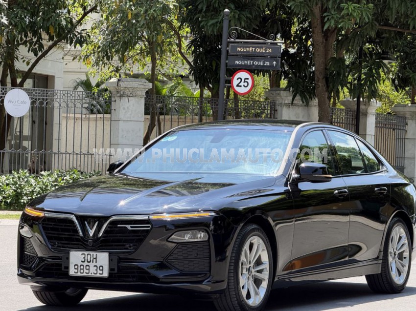 VinFast Lux A 2.0 Tiêu chuẩn 2022