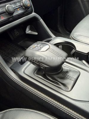 Xe Ford Everest Platinum 2.0L 4x4 AT 2025